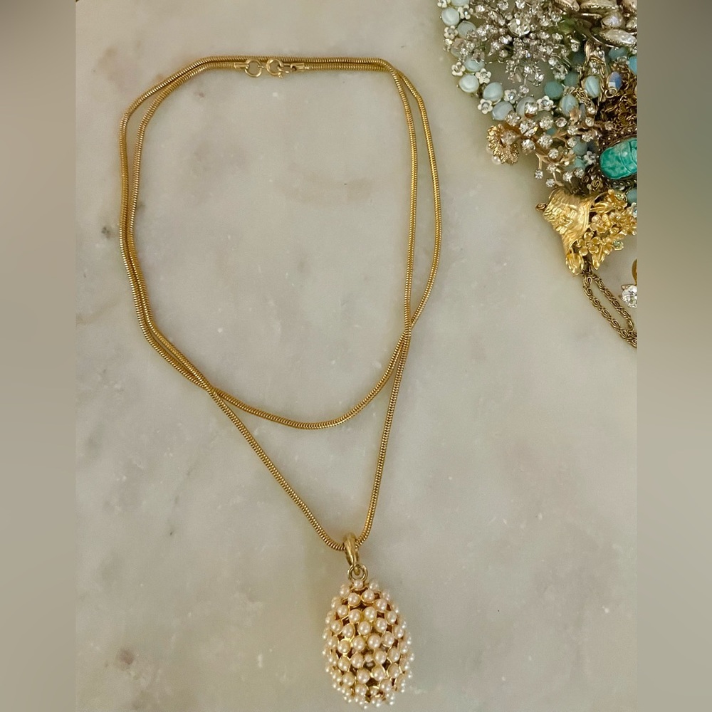 Pearl Encrusted Beaded Egg Pendant Large Hollow
Long Snake - Picture 3 of 6